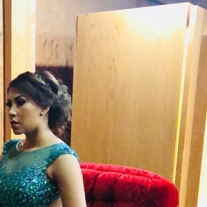 Meet your Posher, Lizbeth